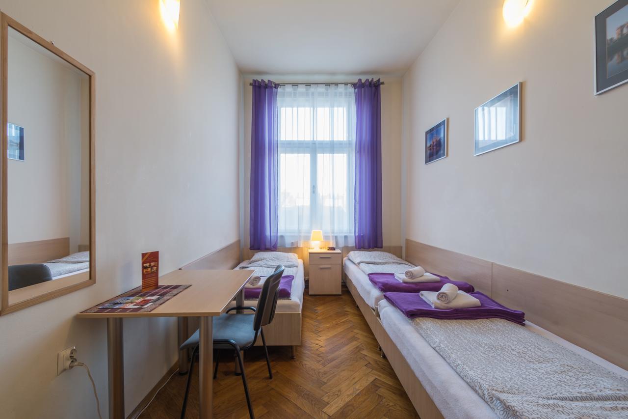 Euro-Room Rooms & Apartments Krakow Bagian luar foto