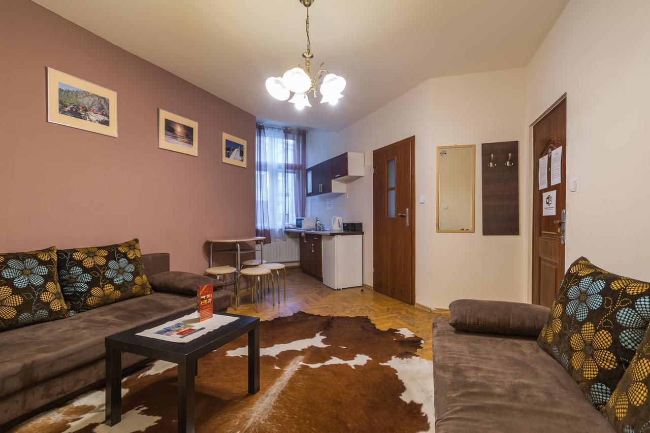 Euro-Room Rooms & Apartments Krakow Bagian luar foto