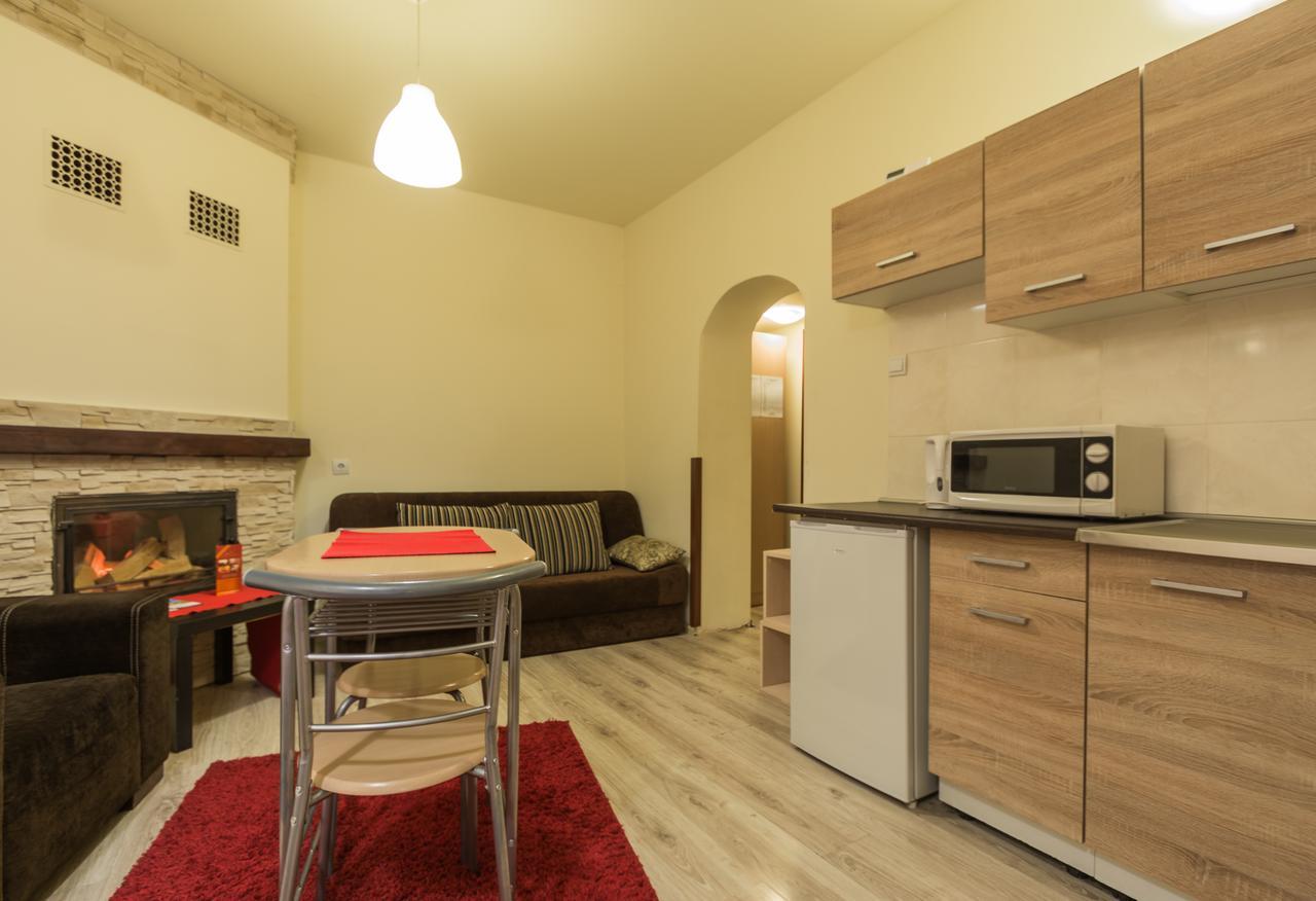 Euro-Room Rooms & Apartments Krakow Bagian luar foto
