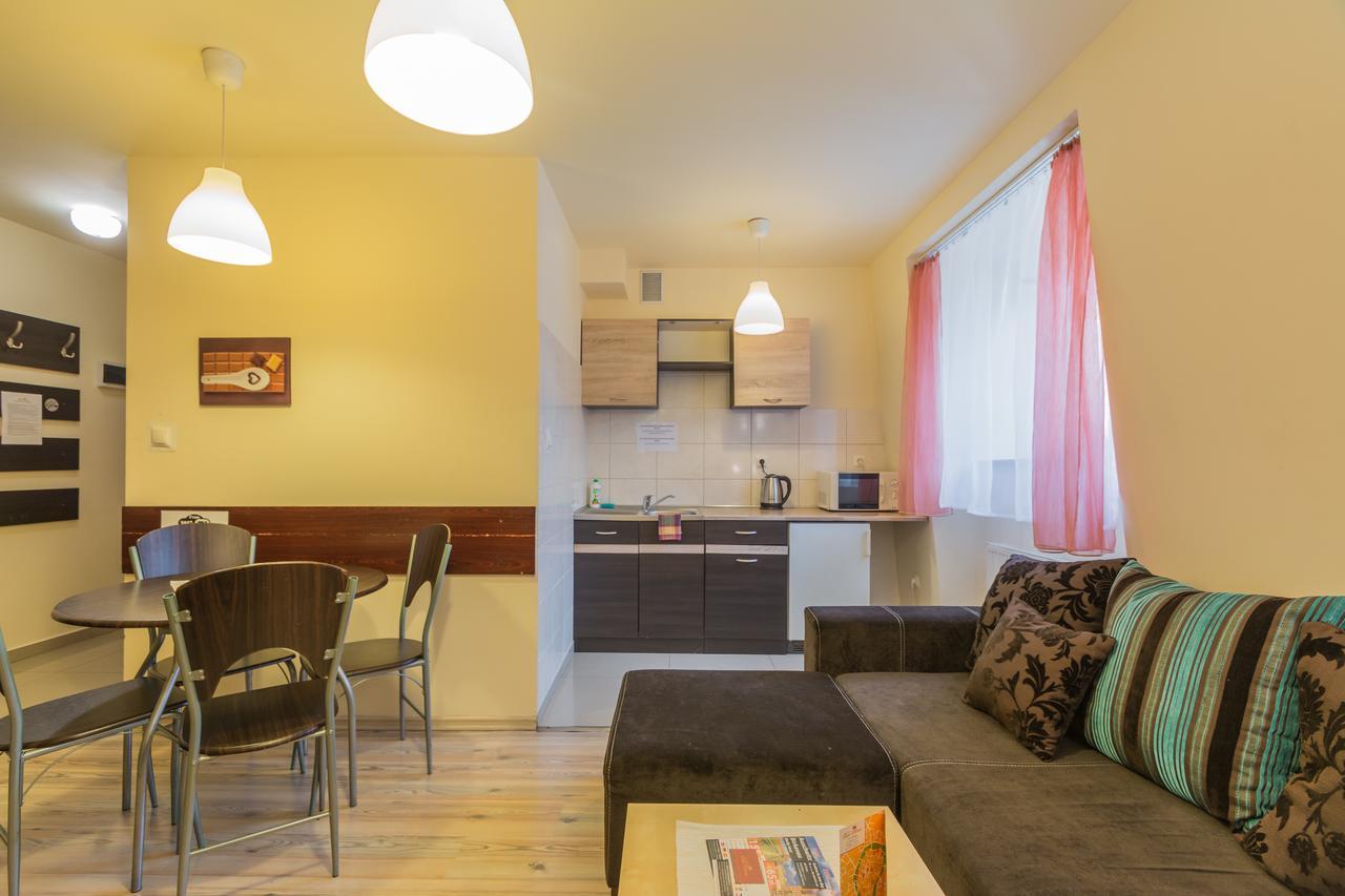 Euro-Room Rooms & Apartments Krakow Bagian luar foto