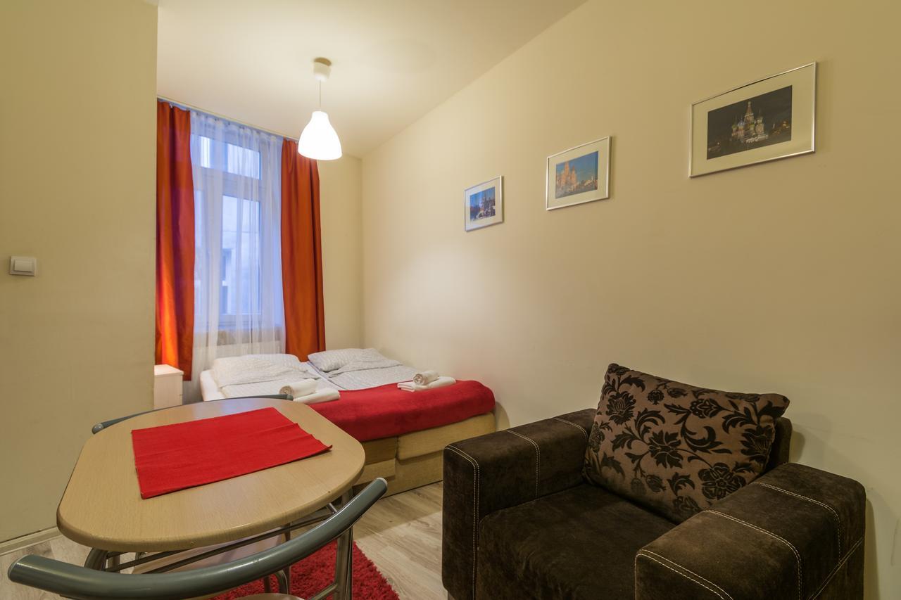 Euro-Room Rooms & Apartments Krakow Bagian luar foto