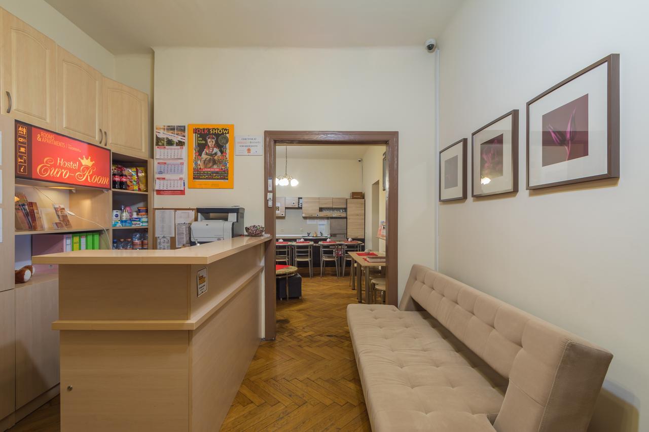 Euro-Room Rooms & Apartments Krakow Bagian luar foto