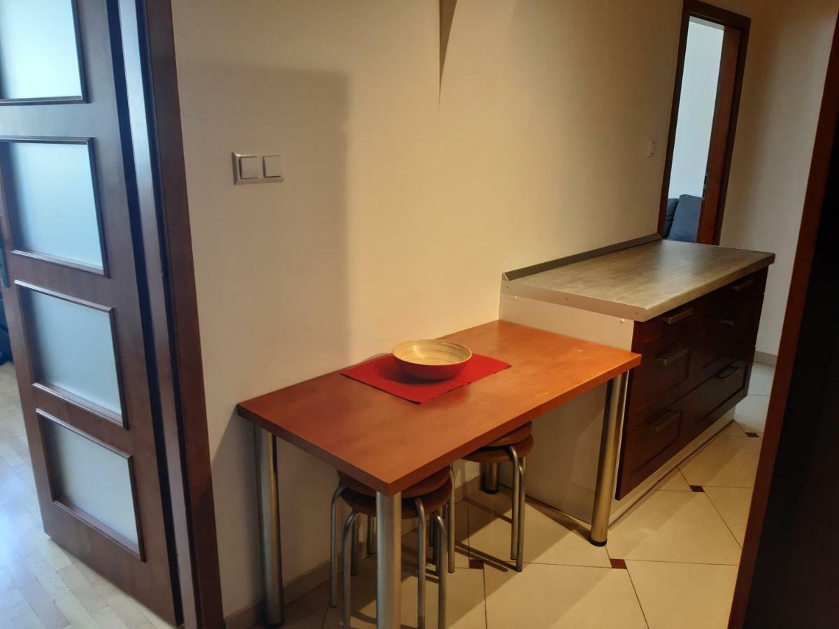 Euro-Room Rooms & Apartments Krakow Bagian luar foto