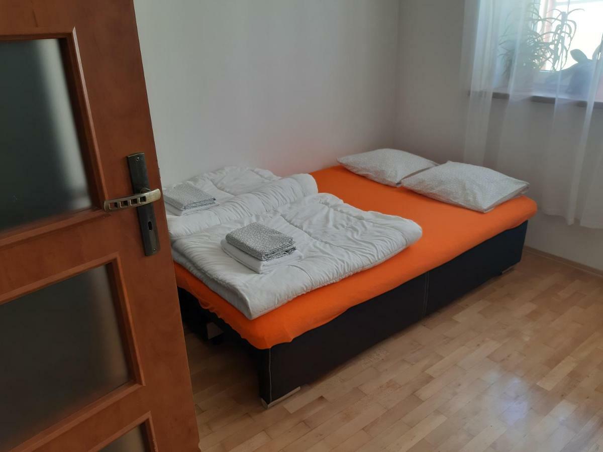 Euro-Room Rooms & Apartments Krakow Bagian luar foto