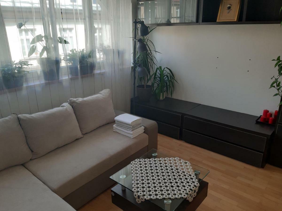 Euro-Room Rooms & Apartments Krakow Bagian luar foto